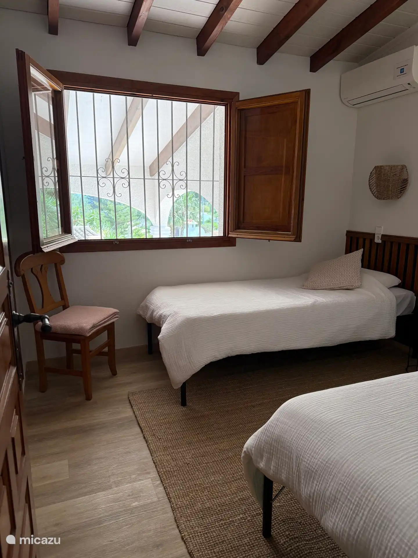 Fachada del dormitorio