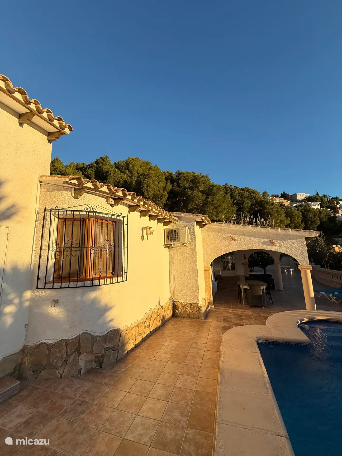 Tomada de la ducha exterior