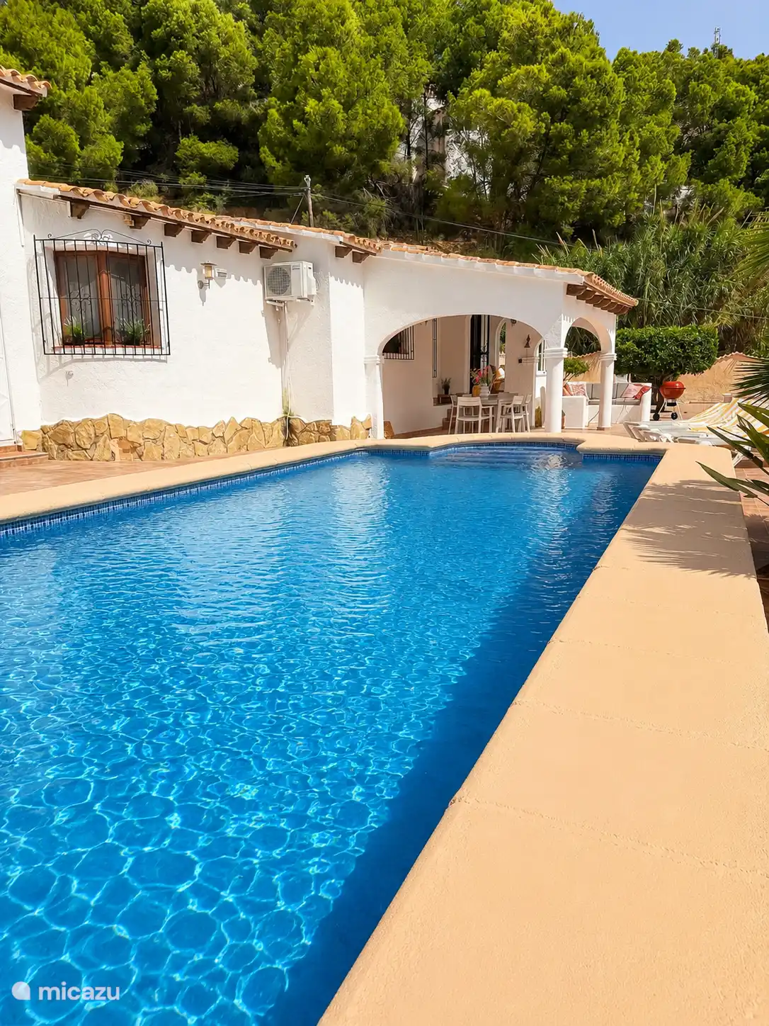 Lovely swimming pool
