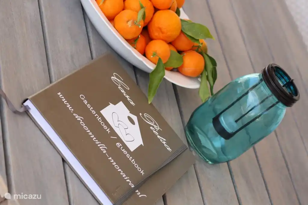 Lassen Sie eine Nachricht in unserem Gästebuch ...