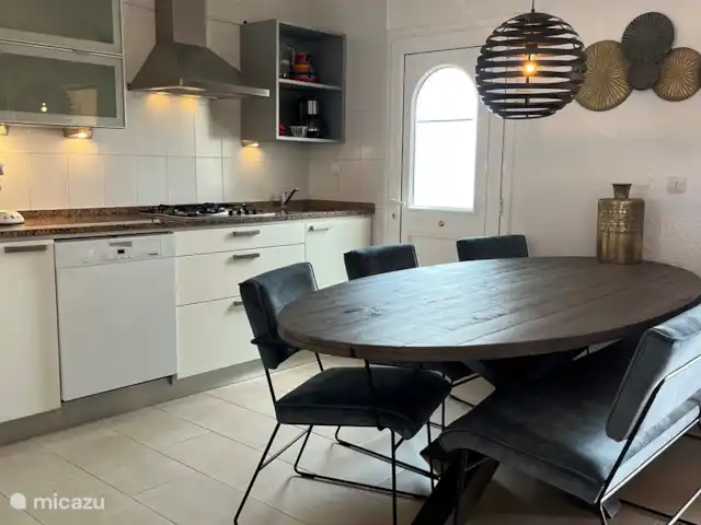 Palmeras Estartit Torre Vella | Espagne, Costa Brava, L'Estartit - bungalow La salle à manger cosy