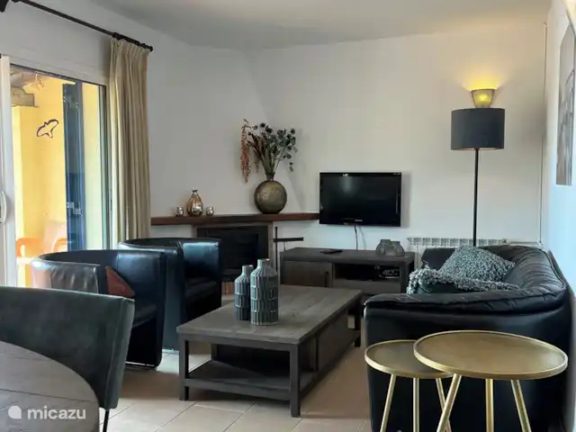 Palmeras Estartit Torre Vella | Espagne, Costa Brava, L'Estartit - bungalow Le coin salon cosy avec TV