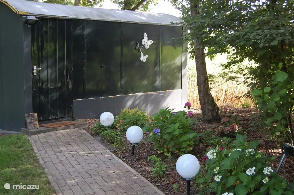 Sanitärbereich (separates Gebäude)