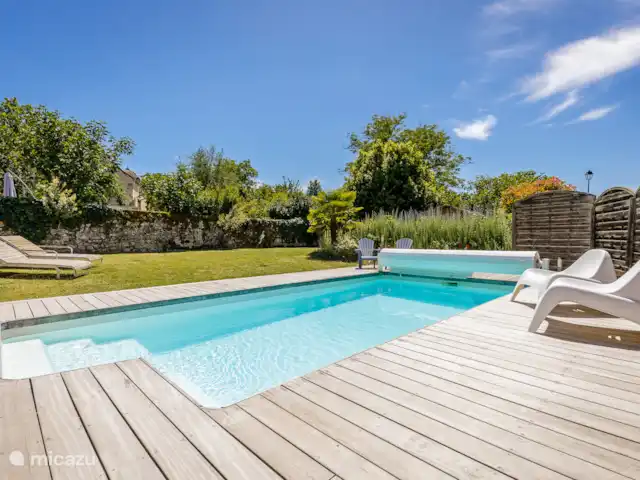 Location de Vacances France, Dordogne, La Bachellerie, maison de vacances - Del Teil La piscine