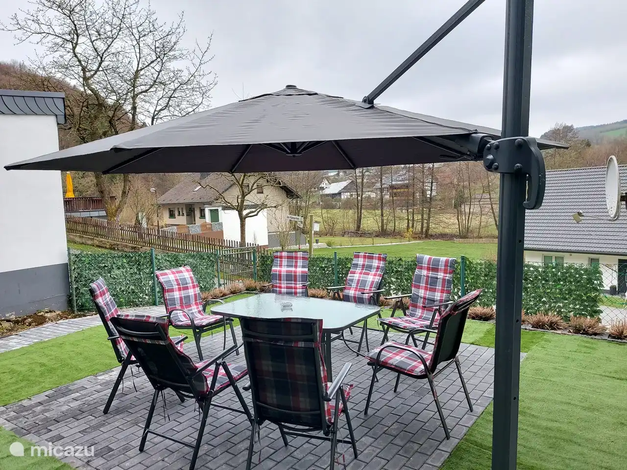 Terrasse mit Möbeln