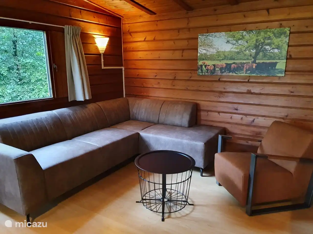 Die Bronze-Eimer in Niederlande, Drenthe, Meppen - Bungalow