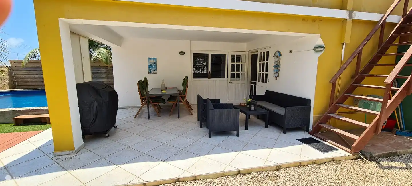 avec grand BBQ américain