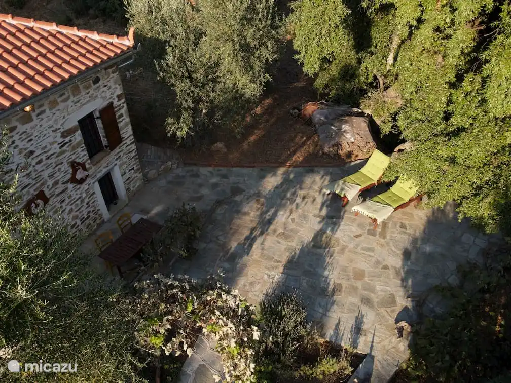 Kalivi Elena shade terrace