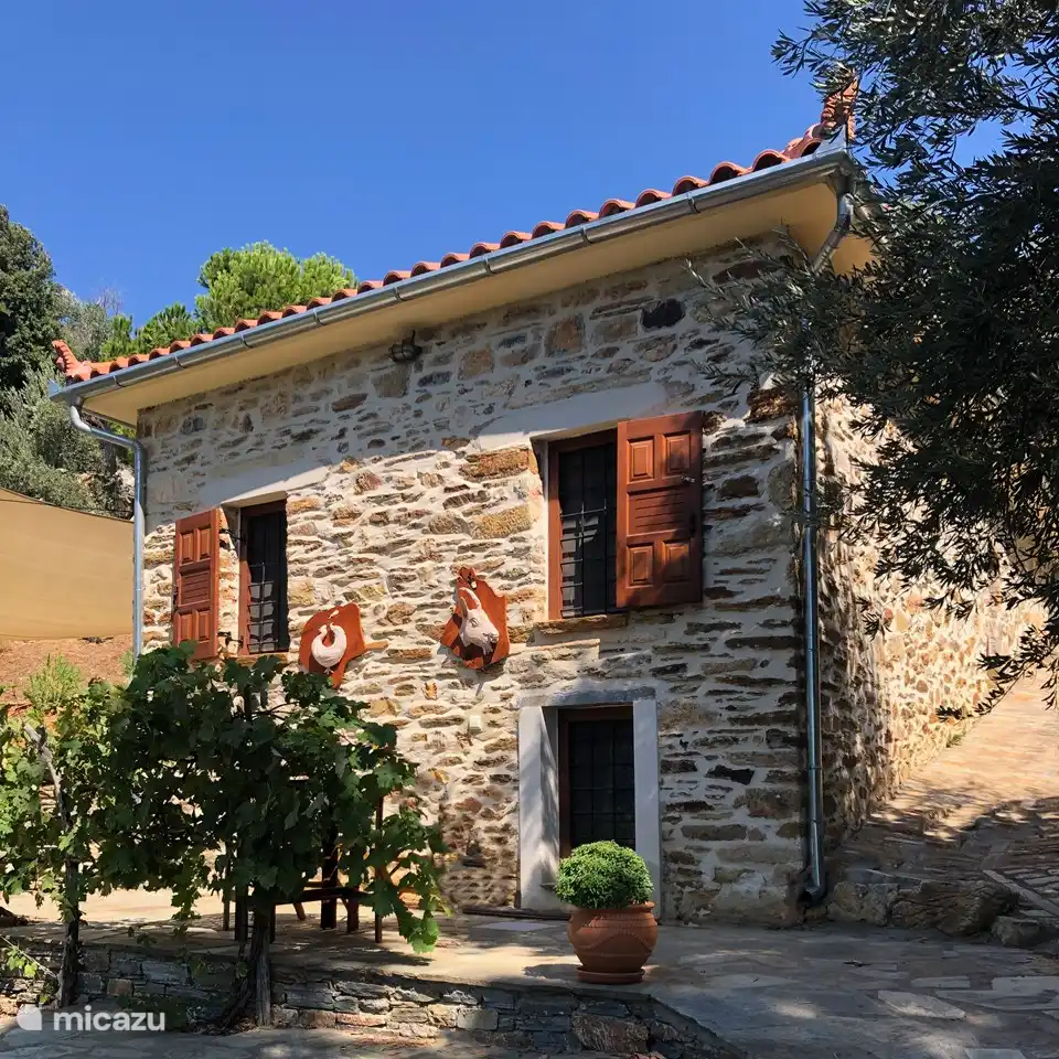 View between the 2 terraces