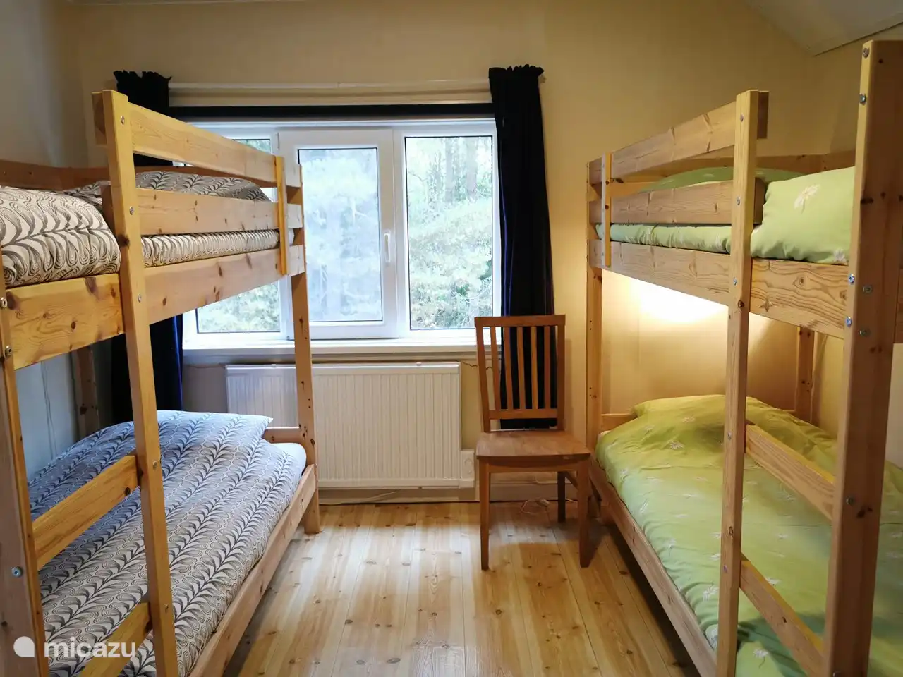 ein 4-Personen-Zimmer im Obergeschoss