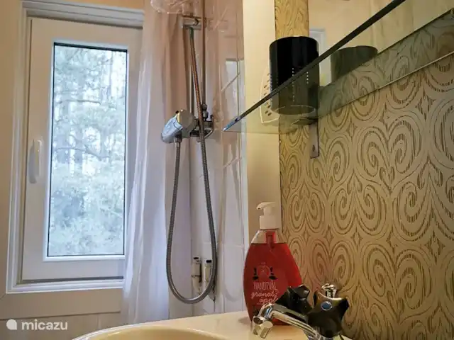 Huuske Wieghert | Suède, Värmland, Munkfors - maison de vacances la douche à l'étage