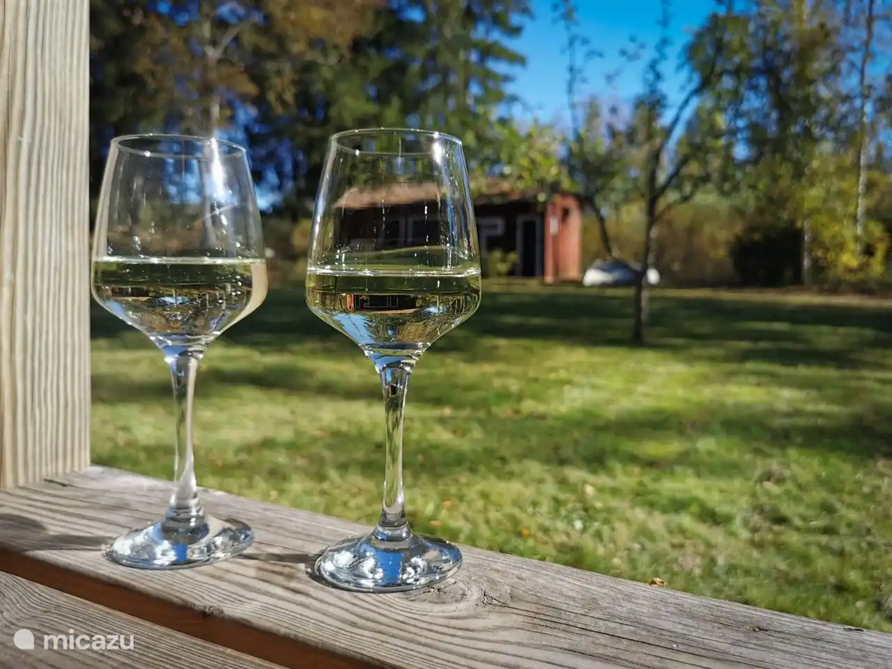 Auch bei schönem Wetter der Luxus einer überdachten Veranda