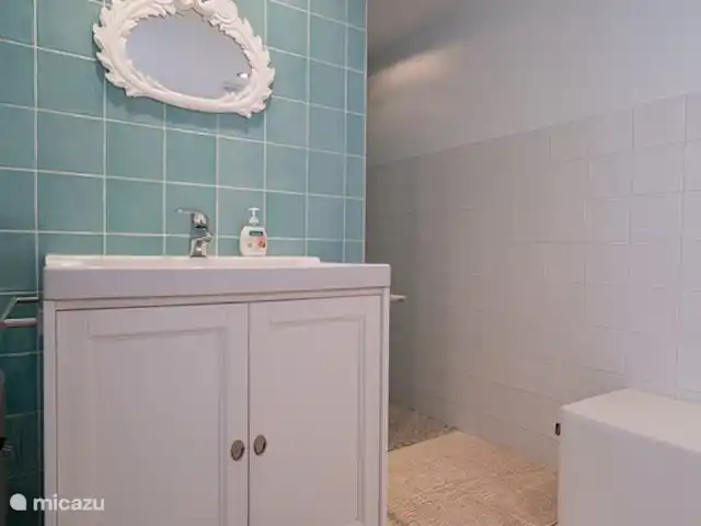 Villa Domallyse huren in Spanje, Costa Brava, Calonge - villa Eigen badkamer met inloopdouche, in studio direct aan het terras met zwembad.