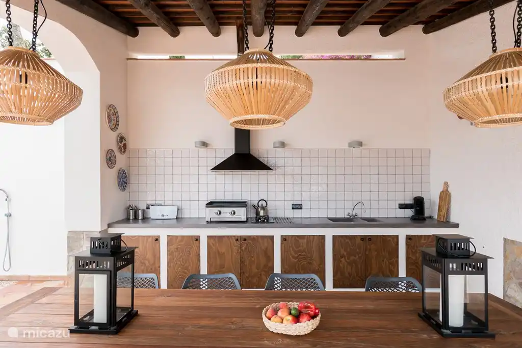 Entièrement équipé avec chaudière et réfrigérateur