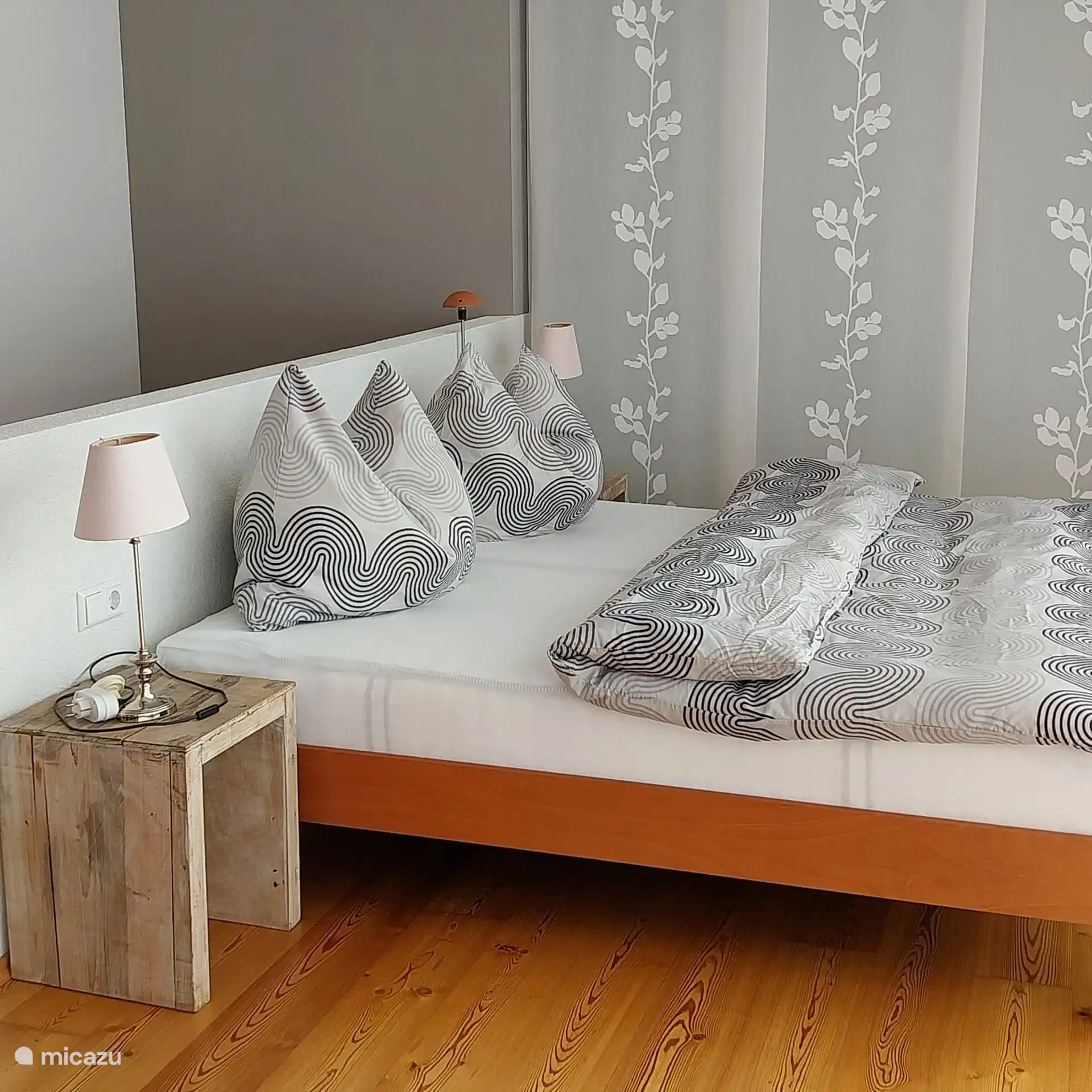 Großes Hauptschlafzimmer