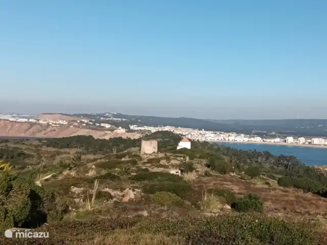 pension / guesthouse / privékamer huren in Portugal, Costa de Prata, Boa Vista – Casa Entre Praias, guesthouse Tulipa wandelen door de kliffen met prachtige uitzichten