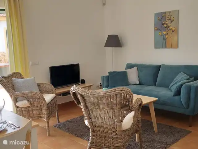 pension / guesthouse / privékamer huren in Portugal, Costa de Prata, Boa Vista – Casa Entre Praias, guesthouse Tulipa gezellige living