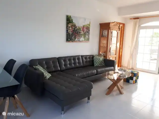 Dos Ibices | Espagne, Costa Blanca, Moraira - appartement Le salon vu de la cuisine.