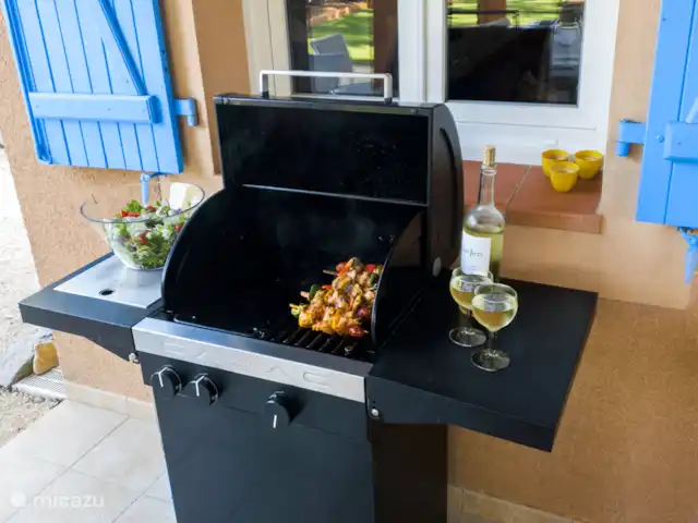Villa Beau Rêve avec piscine privée | France, Ardèche, Vallon-Pont-d'Arc - villa Le BBQ en grande pompe
