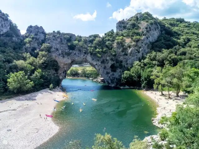 Villa Beau Rêve avec piscine privée | France, Ardèche, Vallon-Pont-d'Arc - villa L'impressionnant Pont d'Arc est à 20 minutes en voiture.
