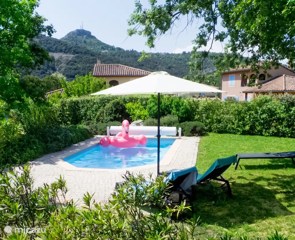 Villa Beau Rêve met privé zwembad