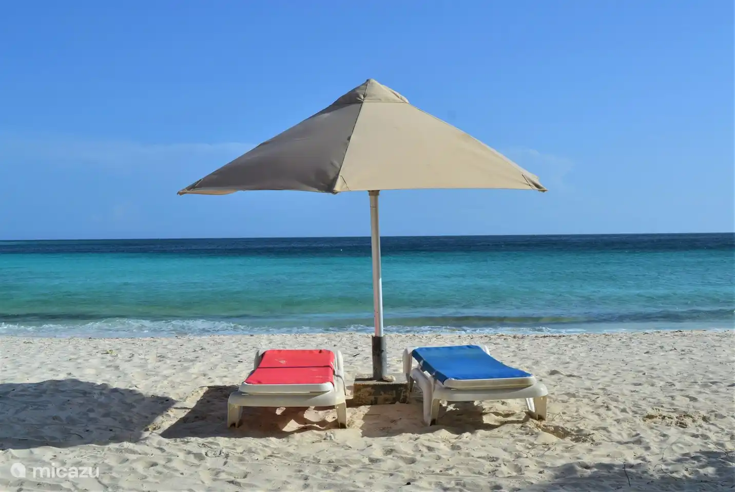 Playa Porto Marie, a 5 minutos en coche de Jan Kok Lodges.