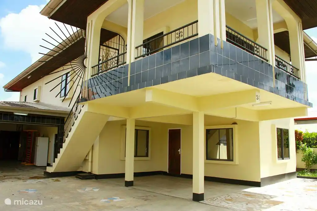 Rent Rental Oehla in Paramaribo, Paramaribo. Micazu