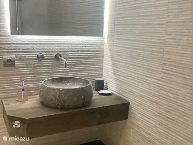 Boutique apt Marbella - Front de mer | Espagne, Costa del Sol, Marbella - appartement Meubles de salle de bain chambre 2 personnes