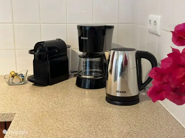 Villa Rayo di Solo con vista al mar en Curazao, Bandabou (oeste), Fontein - villa Cafetera - Nespresso y hervidor de agua.