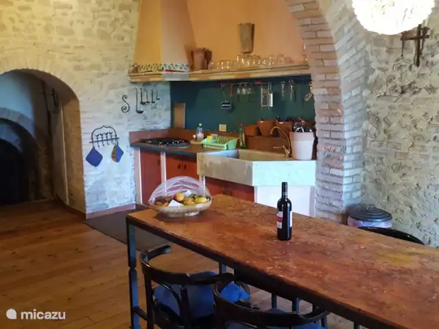 Villa Bellavista en Italia, Lacio, Stimigliano - casa vacacional cocina