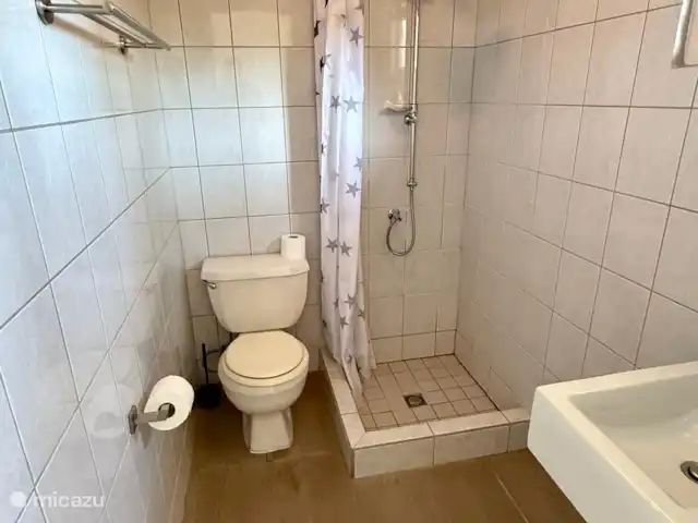 Villa Florida inclusief appartement huren in Aruba, Noord, Sabana Liber - villa Badkamer tuin appartement