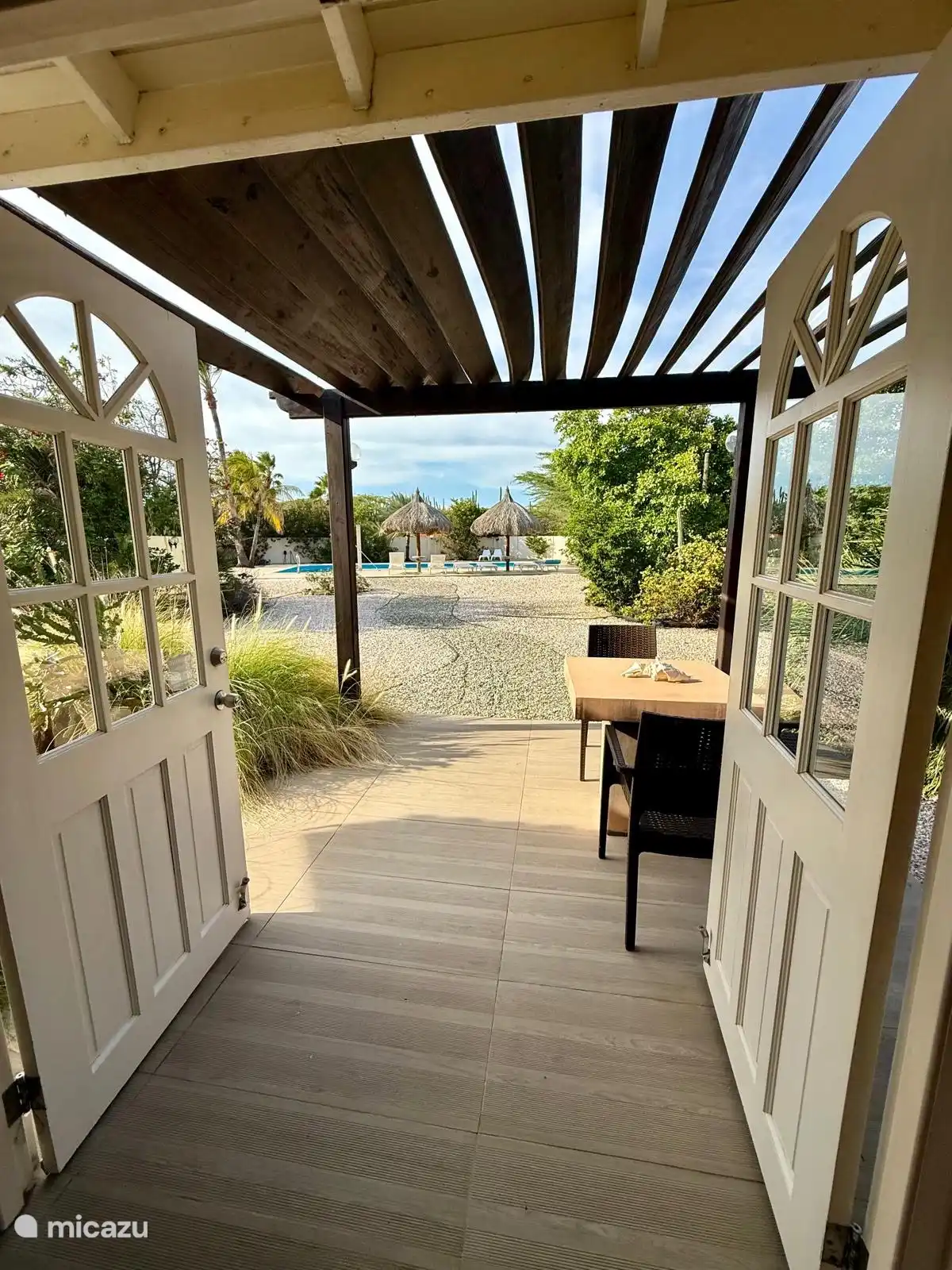 Blick aus der Gartenwohnung 