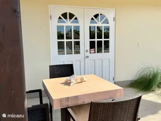 Villa Florida inclusief appartement huren in Aruba, Noord, Sabana Liber - villa Entree tuin appartement