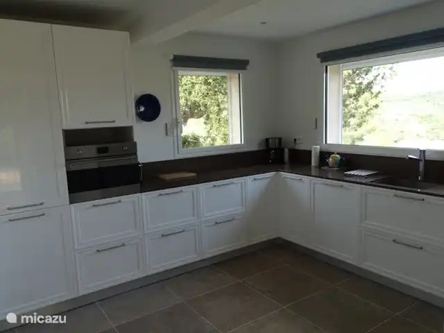 Villa Paranis | France, Côte d'Azur, Frejus - villa La cuisine est entièrement équipée