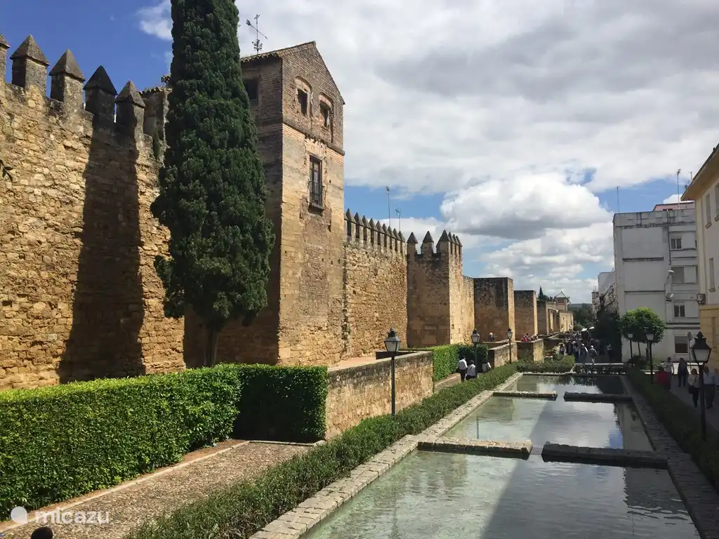C&#243;rdoba, muralla interior centenaria