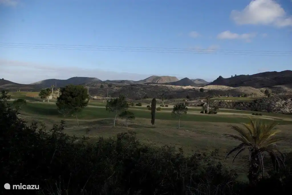 großer Golfplatz 20 km