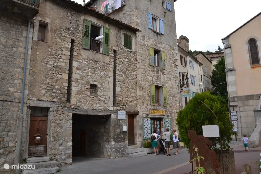 La porte de l'antique Castellane