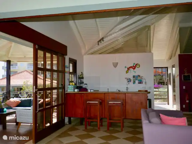 V.I.P. Blue Bay Beach Villa | Curaçao, Curaçao-Centre, Blue Bay - villa Le spacieux séjour avec cuisine ouverte