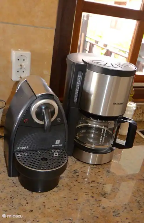 ¡Buen día! ¡Despiértate con un café normal o Nespresso!