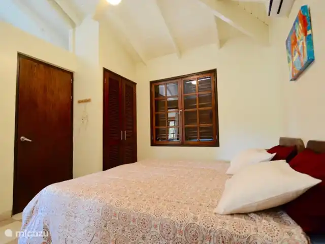 V.I.P. Blue Bay Beach Villa | Curaçao, Curaçao-Centre, Blue Bay - villa La chambre 2 a la climatisation inverseur et un ventilateur de plafond !