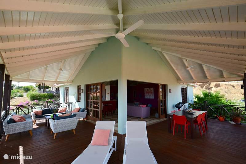 Vacation rental Curaçao, Curacao-Middle, Blue Bay Villa VIP Blue Bay Beach Villa