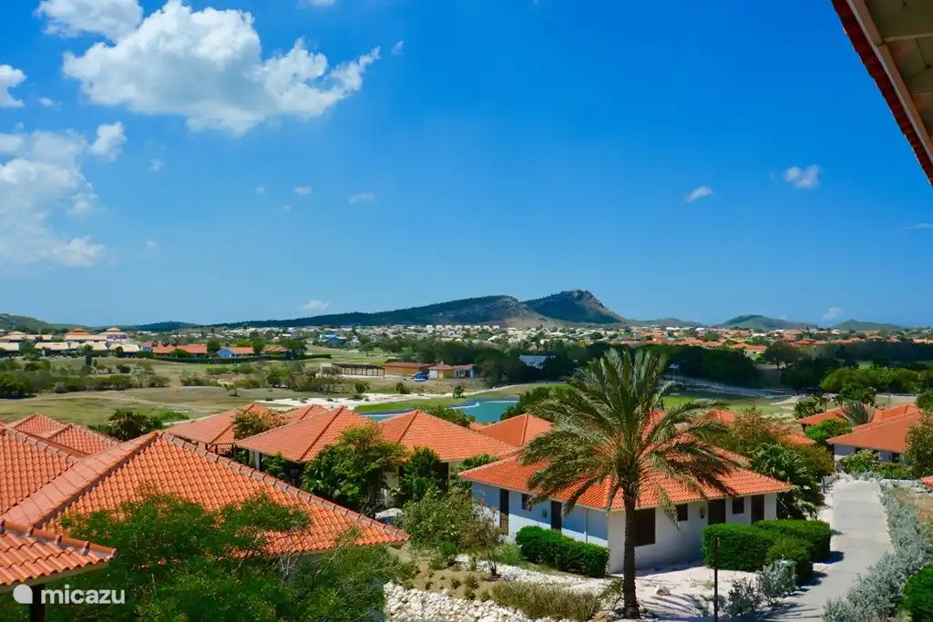 ¡Hermosa vista sobre el lago flamingo, el campo de golf y el resort Blue Bay!
