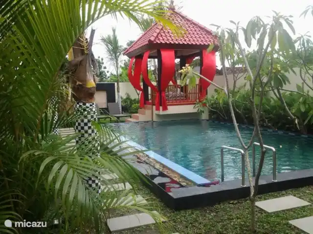 Fietsen, Indonesië, Java, Yogyakarta, villa Villa Rosseno Tuticat binnenkort extra villa's
