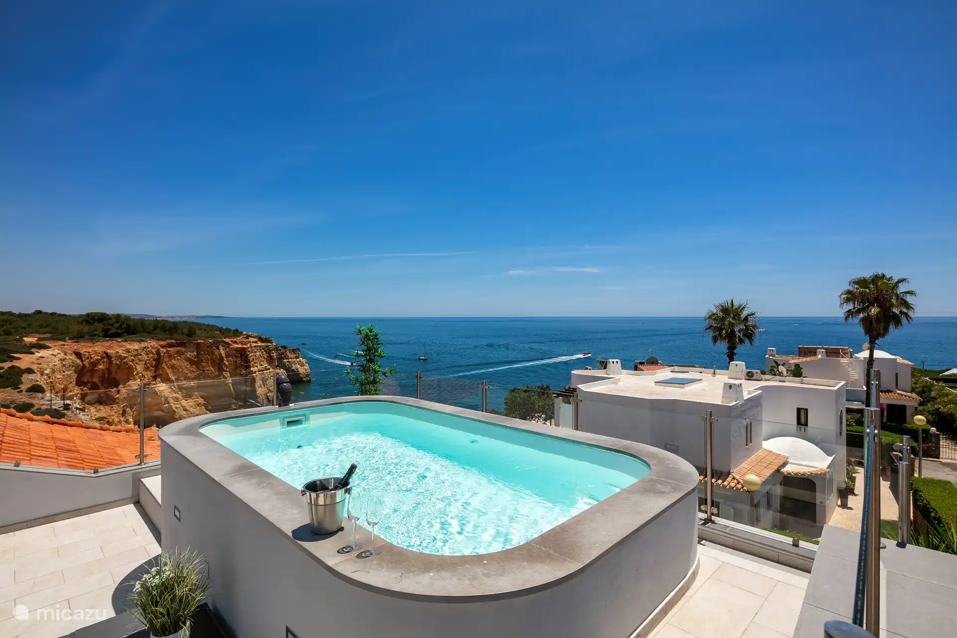 Piscina en la azotea