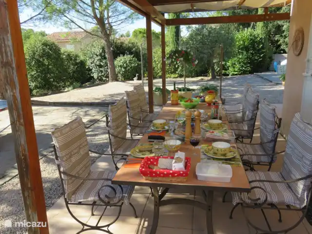 L'Huveaune | France, Var, Nans-les-Pins - villa Terrasse à l'avant
