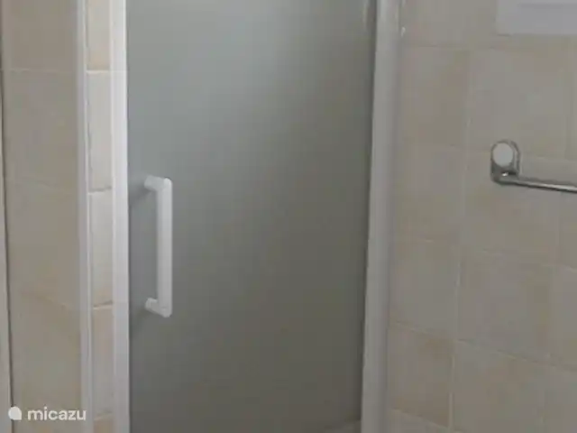 L'Huveaune | France, Var, Nans-les-Pins - villa Salle de bain premier étage