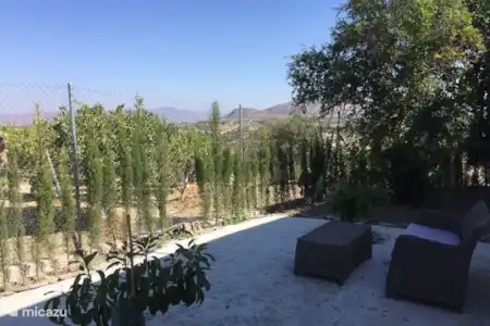 Vakantiehuis Spanje, Andalusië, Alhaurín el Grande studio Studio Cortijo Andaluz achterzijde prive trerras