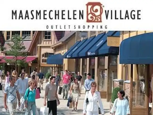 Boekhorst Hackfort | Pays-Bas, Limbourg, Echt-Susteren - maison de vacances Une journée de shopping dans le village de Maasmechelen, à 25 minutes du parc. 
MaasmechelenVillage.com