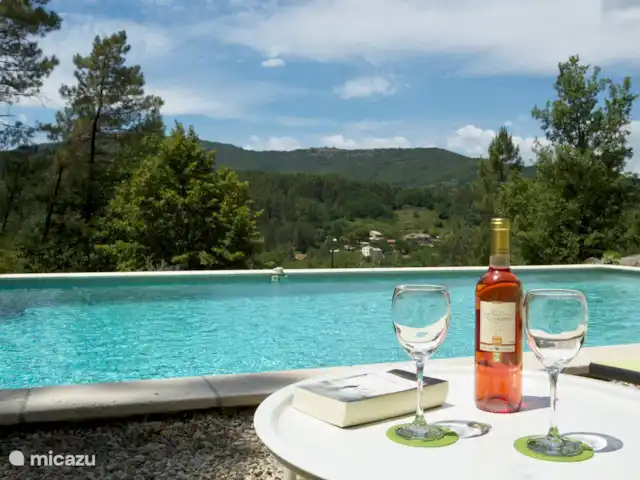 Villa Comfort en Francia, Gard, Molières-sur-Cèze - villa Piscina