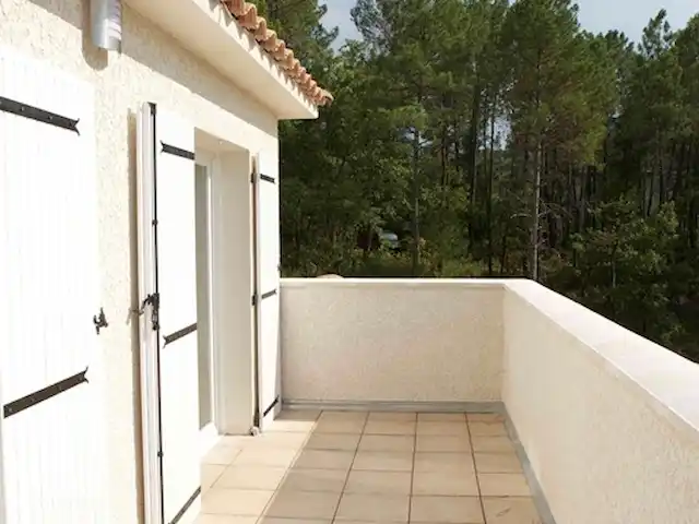 Villa Comfort en Francia, Gard, Molières-sur-Cèze - villa Balcón
